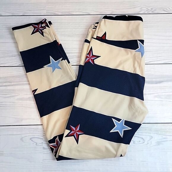 LuLaRoe Pants - LulaRoe Americana striped leggings with stars Women's Size S